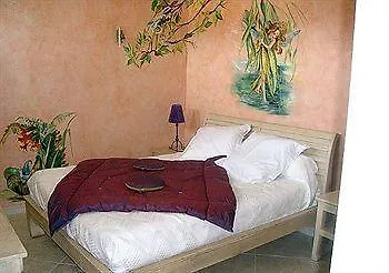 Logis Le Puy Des Sirenes Puygiron